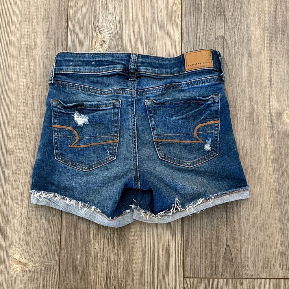 American Eagle distressed super stretch Midi shorts - Picture 2 of 8